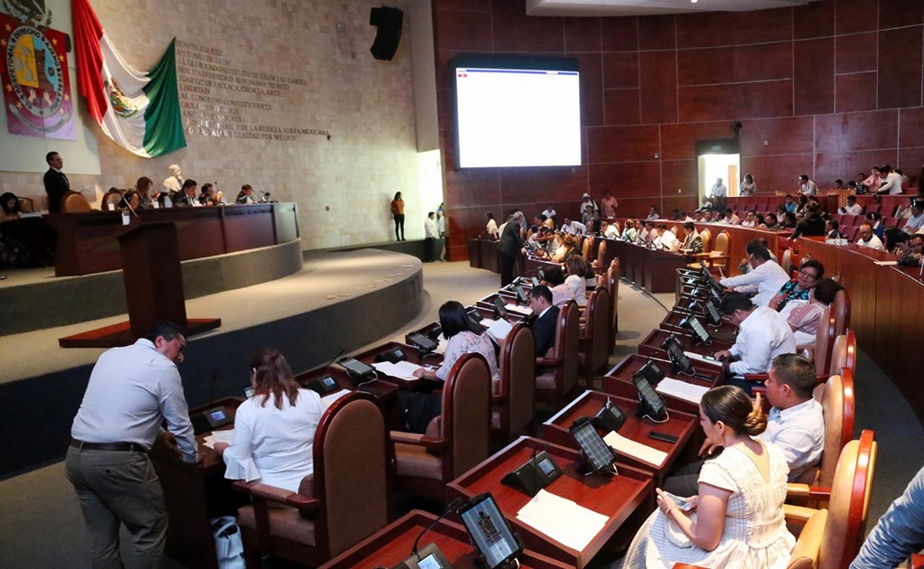 Diputados oaxaqueños donan un mes de su dieta para comprar equipo médico ante coronavirus