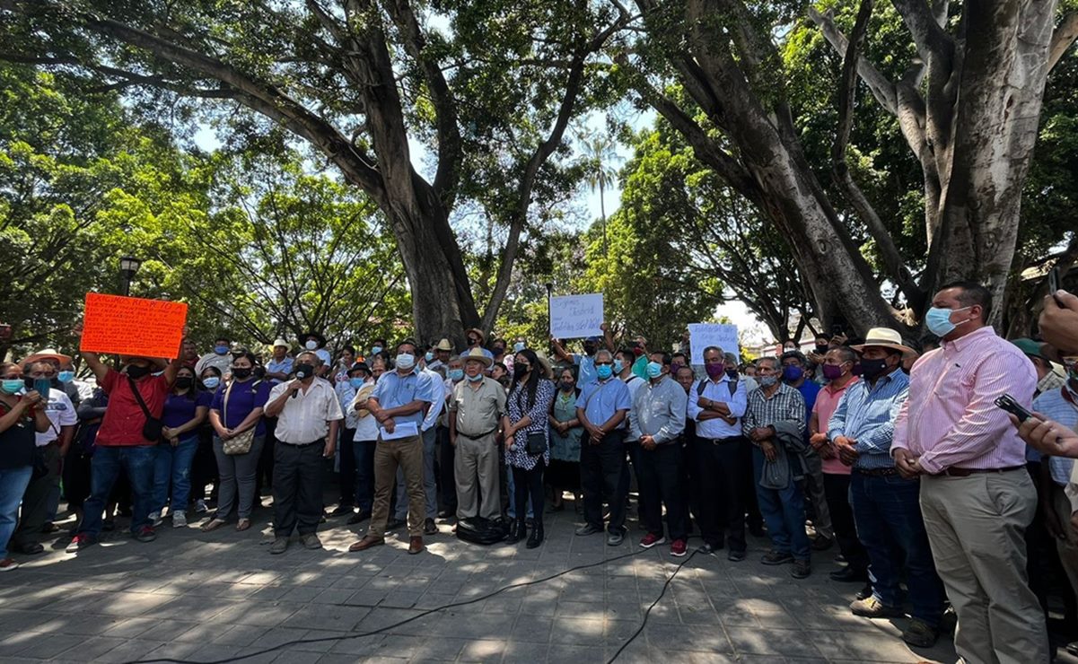 Acusan en Teotitlán del Valle protección a edil destituido por corrupción; Segego llama al diálogo