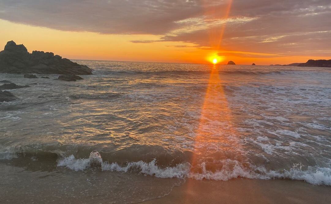 Rescatan en Oaxaca cuerpo de niño de 12 años que desapareció hace 4 días en aguas del Pacífico. Foto: Fernando Miranda