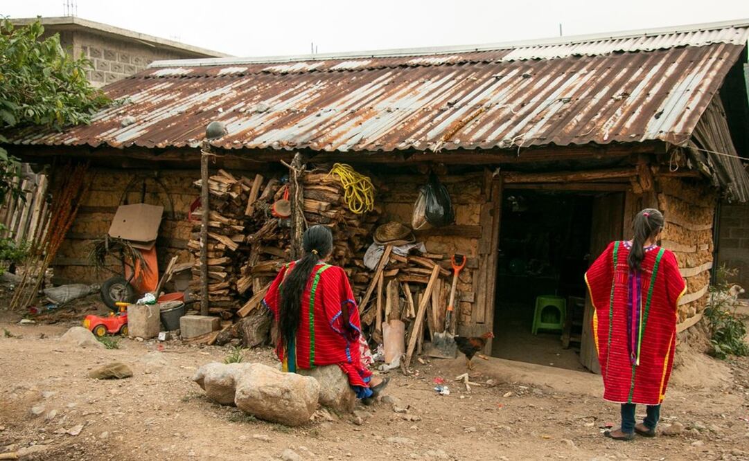 Avanza en Oaxaca consulta a pueblos indígenas sobre ley para reparar desplazamiento forzado. Fotos: Juana García