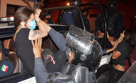 Organizaciones exigen liberación de tres detenidos durante el desalojo de la Policía de Oaxaca en la marcha del 8M 