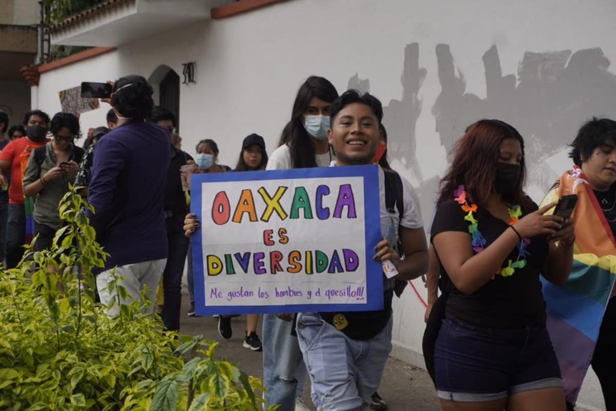 Un total de 211 mil 547 personas de Oaxaca se asumen con orgullo de la comunidad LGBTQ+, según Inegi. Foto: Mario Arturo Martínez