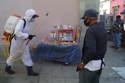 Van 2 mil 647 muertes por Covid-19 en Oaxaca; pide Murat usar cubrebocas “es lo único que sí sirve”, insiste