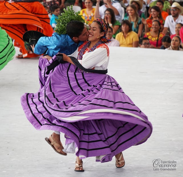 Jarabe ejuteco. Foto: FB@Espectáculos Oaxaca