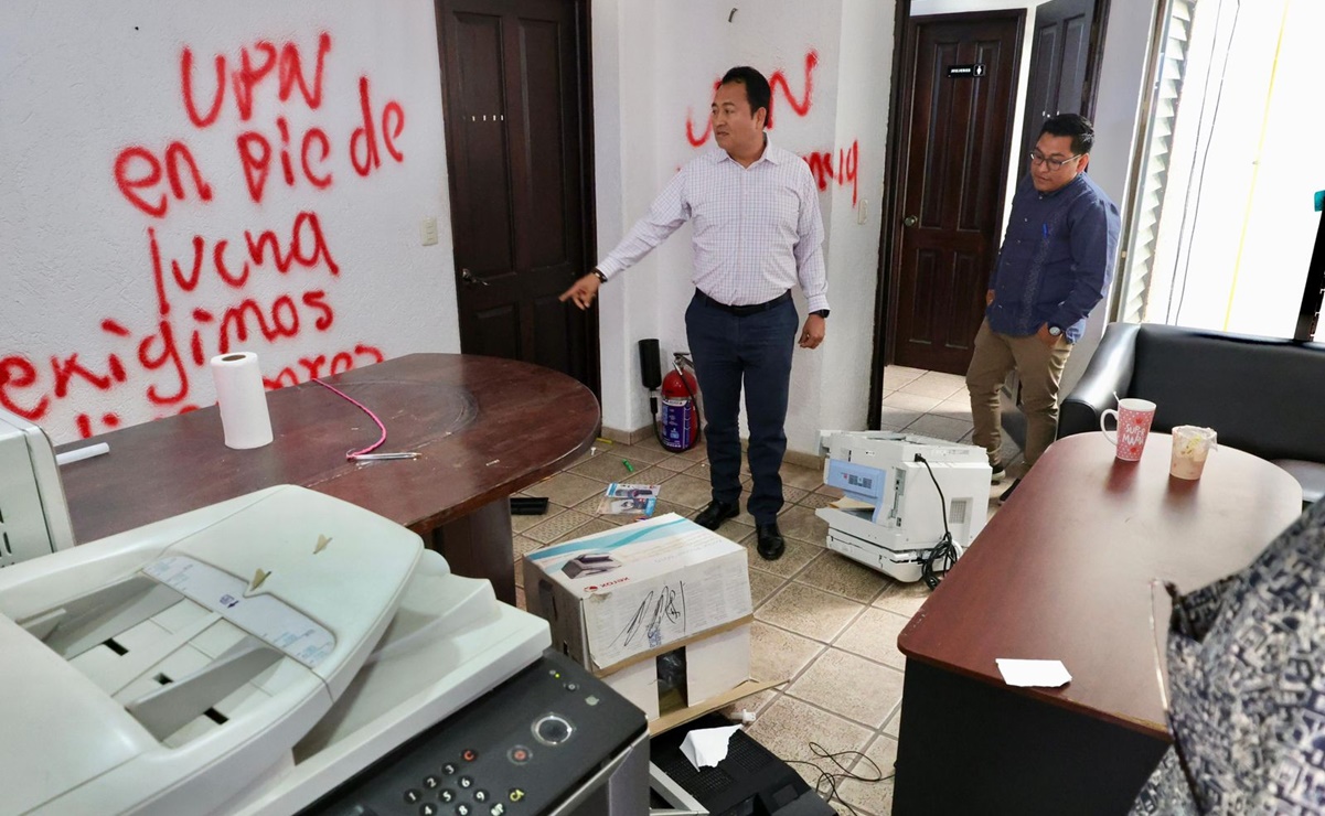 Condena IEEPO actos de vandalismo en protesta de alumnos de la UPN en Ixtepec