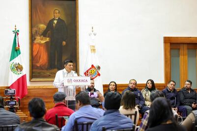 Niega Jara que su gobierno espíe a opositores y periodistas de Oaxaca; culpa a Murat