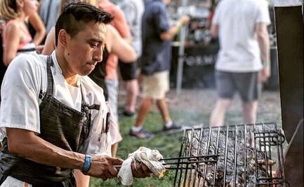 Con técnicas, sabores y recetas zapotecas, Charly, un joven chef de Oaxaca, triunfa en EU