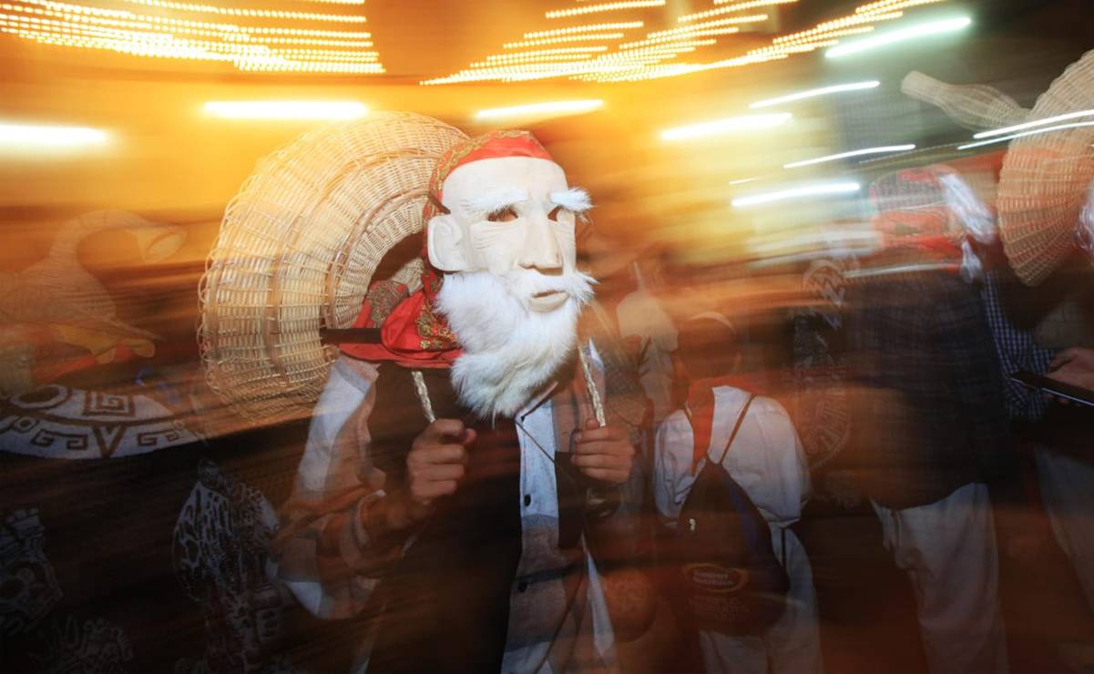 “Nos preparamos desde tres meses antes para recibirlos”: Días de Muertos en la Mazateca de Oaxaca