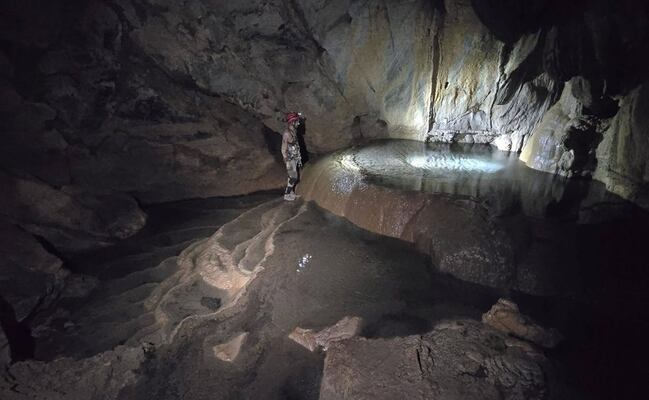 Descubren nacimiento de agua en la comunidad de Guevea de Humboldt, Oaxaca; acceso a la cueva está prohibido  