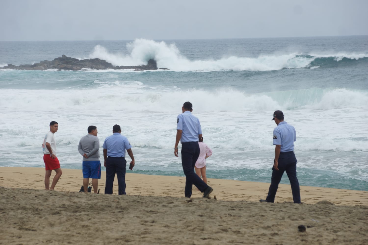 Huracán Erick se eleva a categoría 3: Pescadores reportados como desaparecidos en Oaxaca se encuentran a salvo