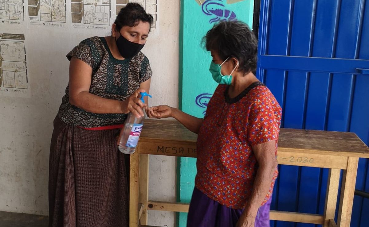 Oaxaca enfrenta al menos 13 brotes comunitarios de Covid-19 en 6 regiones: Servicios de Salud