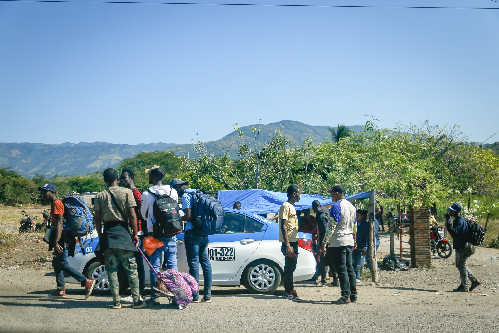 Caravana de mil 500 migrantes llega a Matías Romero, tras casi una semana de cruzar Oaxaca. Foto: Claus Mendoza