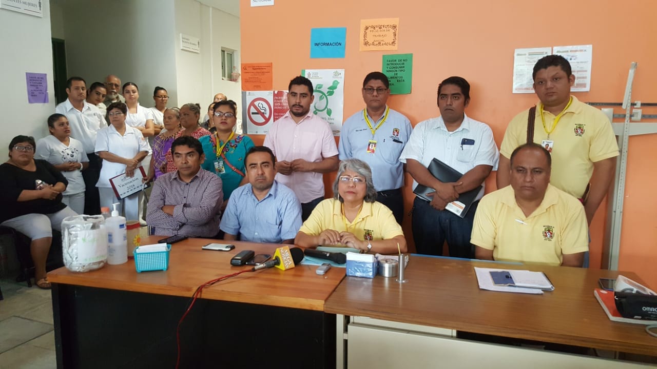 Acusan trabajadores del hospital de Juchitán a los SSO de negligencia administrativa