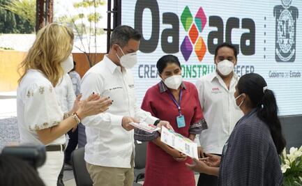 Mujeres indígenas y afromexicanas de Oaxaca reciben recursos por 3 mdp para afrontar pandemia