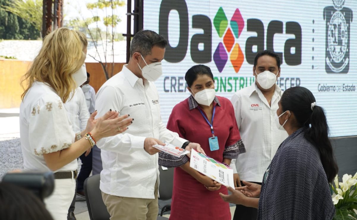 Mujeres indígenas y afromexicanas de Oaxaca reciben recursos por 3 mdp para afrontar pandemia