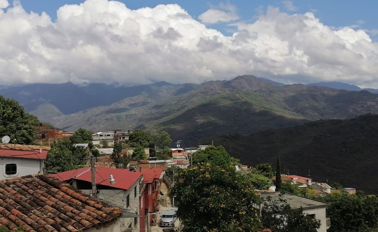 Vuelve fiesta patronal a Yalálag, comunidad zapoteca de Oaxaca; uso de cubrebocas es obligatorio