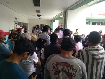 Tras protestas, promete IMSS Oaxaca investigar muerte de recién nacido en hospital de Matías Romero