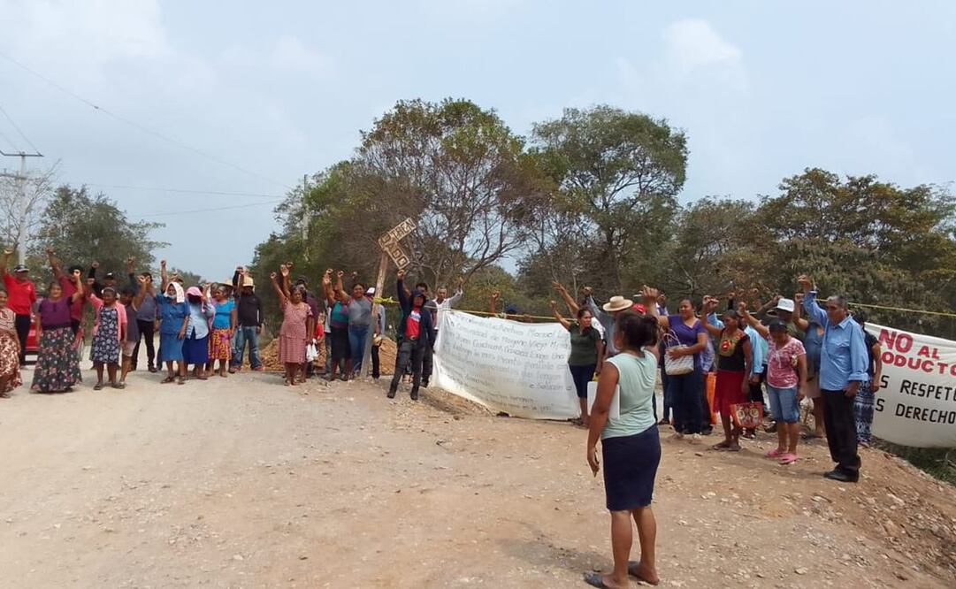 Tras intimidación de la Marina, campesinos que frenan Tren Transístmico piden intervención de Encinas. Foto: Especial