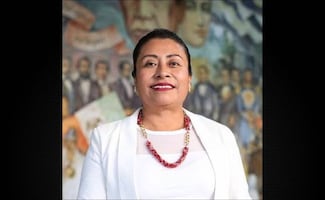 Acusan a titular del Bachilleres de Oaxaca de falsificar firmas y venta ilegal de guías de estudios