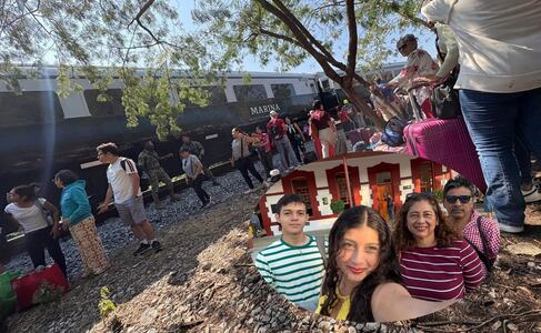 Sobreviviente relata caos, heridos y 2 horas de espera tras descarrilamiento del Tren Interoceánico en Oaxaca