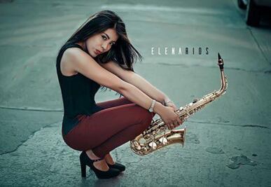 Artistas oaxaqueñas piden justicia María Elena, saxofonista atacada con ácido