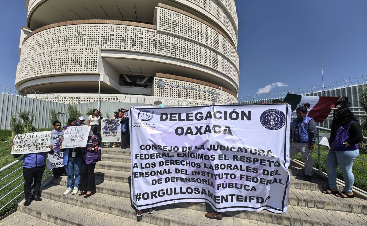 Trabajadores del PJF protestan en Oaxaca tras reducción a sus prestaciones federales