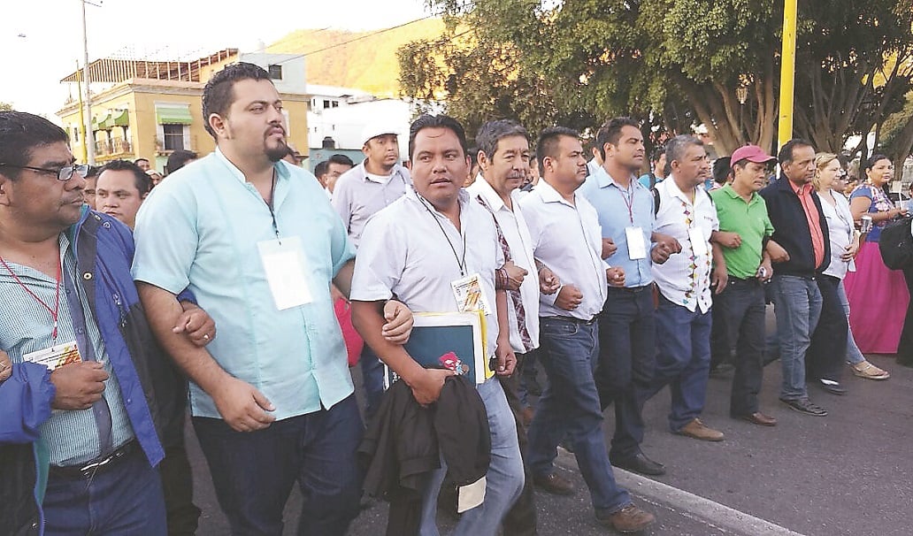 Con apoyo de AMLO, absuelven a ex líderes de S-22 de lavado de dinero