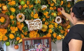 Hasta 30 mil pesos cuesta levantar un altar de Xandú; altos precios pegan a fiestas de muertos en Juchitán