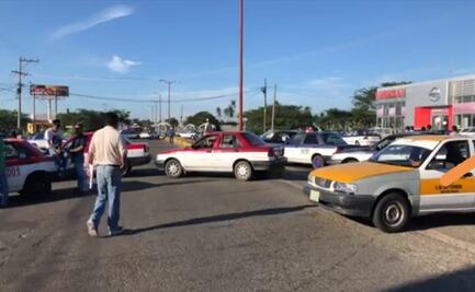 Cumplen tres días bloqueos carreteros en el Istmo; taxistas de Juchitán activan el tercero