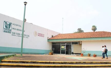 "Agoniza" el hospital general de María Lombardo, Oaxaca, denuncian trabajadores 