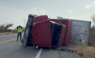 Frente frío 32 vuelca otro tráiler en La Ventosa; suman 9 en el Istmo de Oaxaca en lo que va del año