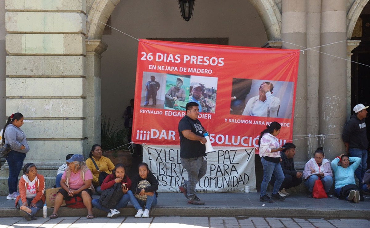 Cumplen 26 días encarcelados 3 personas de Nejapa de Madero, por negarse al servicio comunitario