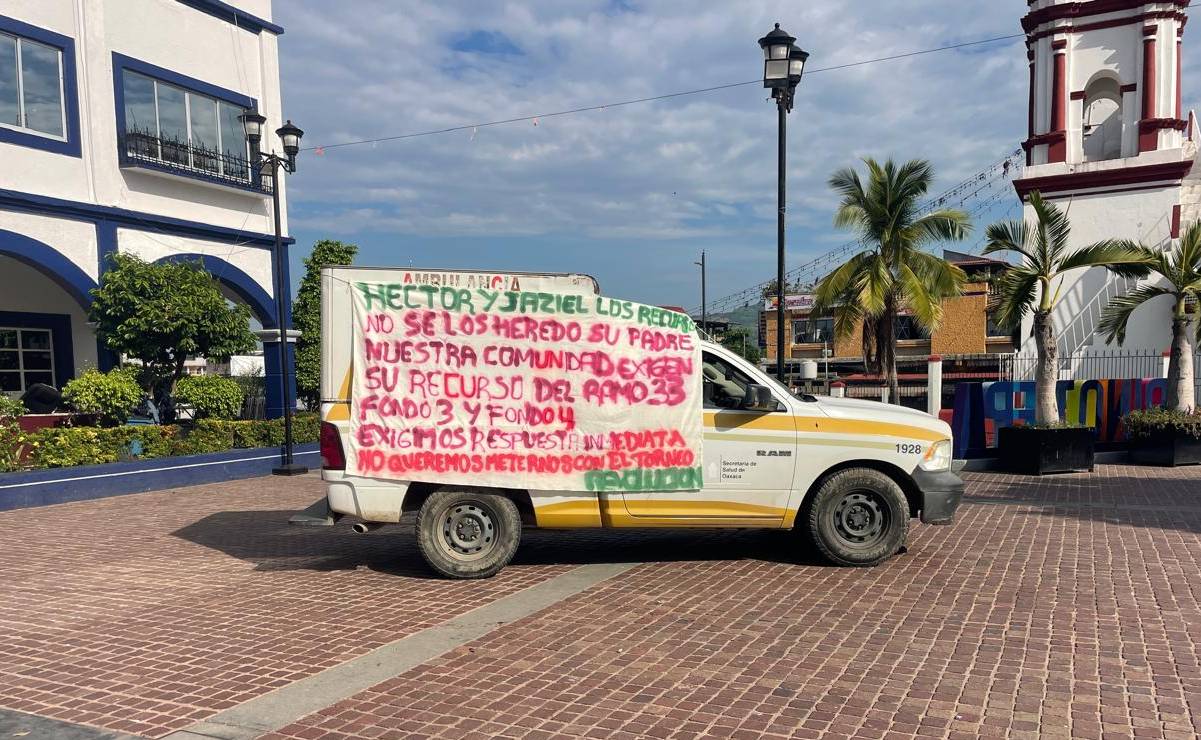 Comunidades afro de Oaxaca toman palacio de Pinotepa Nacional; denuncian falta de obras y recursos