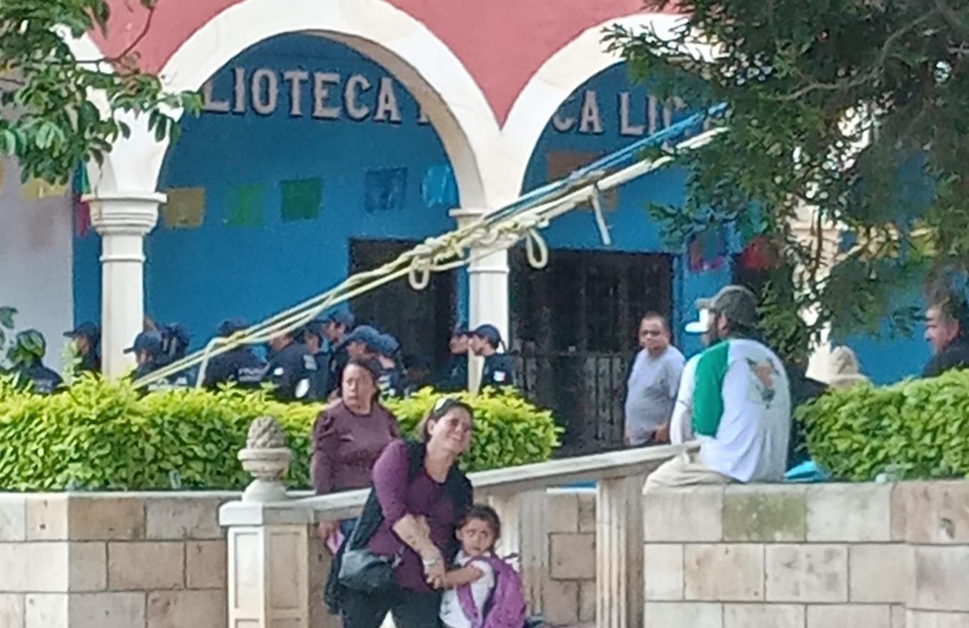 Por presunto desvío de 18 mdp, en Oaxaca encarcelan a edil y cabildo de Magdalena Apasco. Foto: Especial