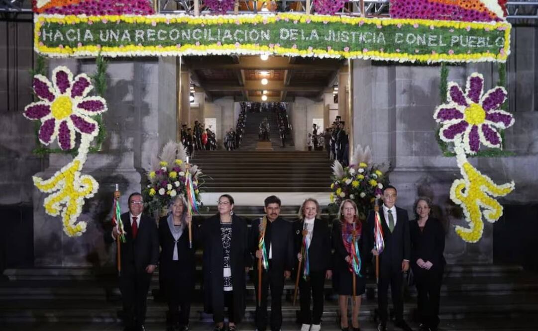 Arrancan funciones los ministros de la Suprema Corte de Justicia de la Nación; Hugo Aguilar, Lenia Batres, Yasmín Esquivel, Loretta Ortiz Ahlf, María Estela Ríos González, Sara Irene Herrerías, Arístides Guerrero, Irving Espinosa Betanzo y Giovanni Azael Figueroa. Foto: Carlos Mejía / EL UNIVERSAL