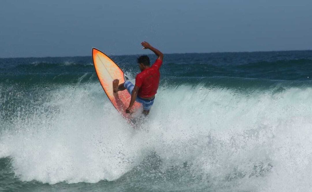 Suma Selección Oaxaqueña de Surfing nueve medallas en Juegos Nacionales Conade 2022. Foto: Especial