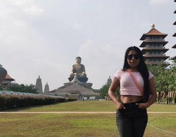 Yalitza Aparicio presume su abdomen en redes sociales