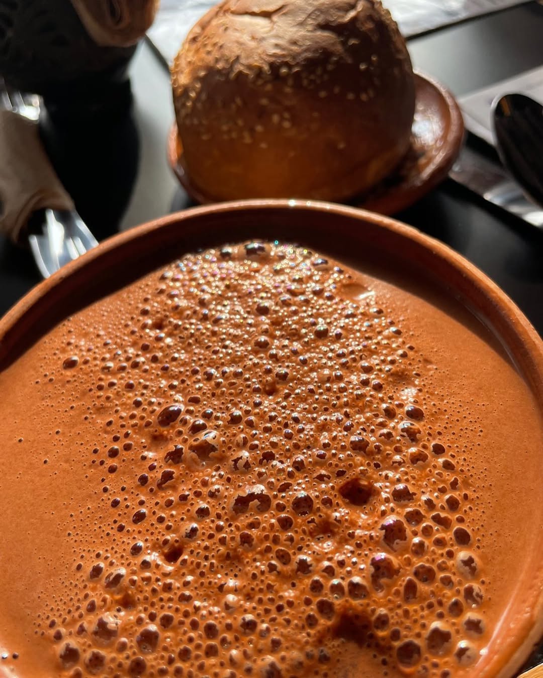 Chocolate oaxaqueño. Foto: @la_esquina_oaxaquena, Instagram