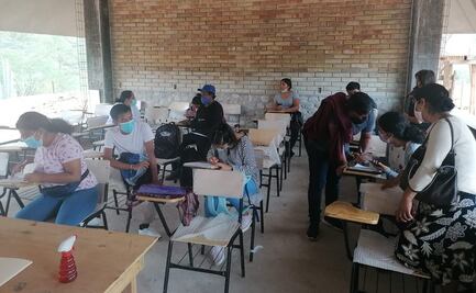 Universidad del Bienestar en Oaxaca no entrega títulos a egresados, acusa diputada local