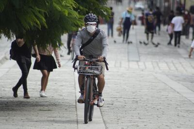 Reportan 2 mil 536 casos activos de Covid-19 en Oaxaca; confirman semáforo naranja hasta 22 de agosto
