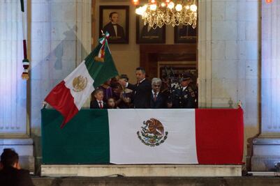 Recuerda Murat a pueblos originarios en Grito de Independencia