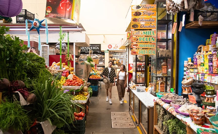 ¿Qué encontrarás en el mercado La Merced, de los lugares comerciales más emblemáticos de Oaxaca?
