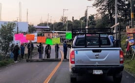 Acusan a edil de Tlaxiaco de negar recursos para obras en San Miguel Progreso; pobladores bloquean carretera en la Mixteca