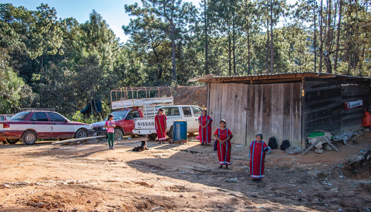 Yutuzaní, comunidad triqui de Oaxaca, rechazó vacuna contra Covid por falta de información en su lengua