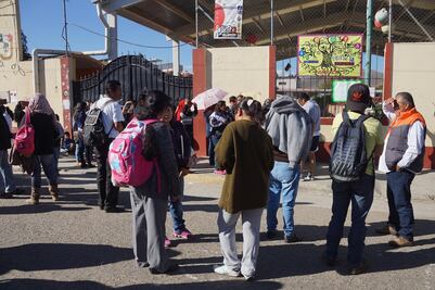 Profesores llevan a estudiantes a un viaje de estudios y se embriagan