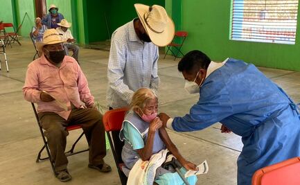 Anuncia llegada de vacuna CanSino contra Covid-19 al Istmo; es de una sola dosis y la única probada en Oaxaca