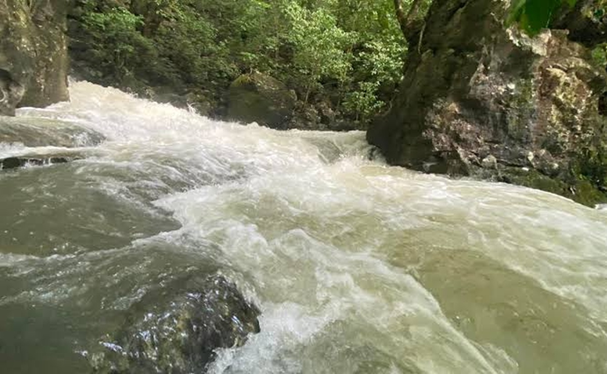 El cuerpo de la mujer fue localizado en el arroyo de Acatlán de Pérez Figueroa, Oaxaca. Foto: Especial