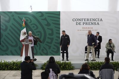 Desde Oaxaca, AMLO presume encuesta de EL UNIVERSAL que muestra repunte en su aprobación