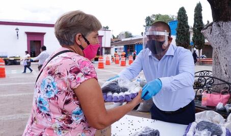 Exigen en Santa Lucía del Camino medidas de protección contra Covid-19 tras muerte de regidor