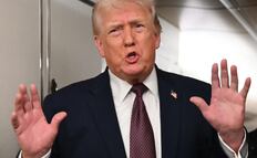 T-MEC es “irrelevante”, dice Trump; afirma que “no necesitamos autos hechos en México”